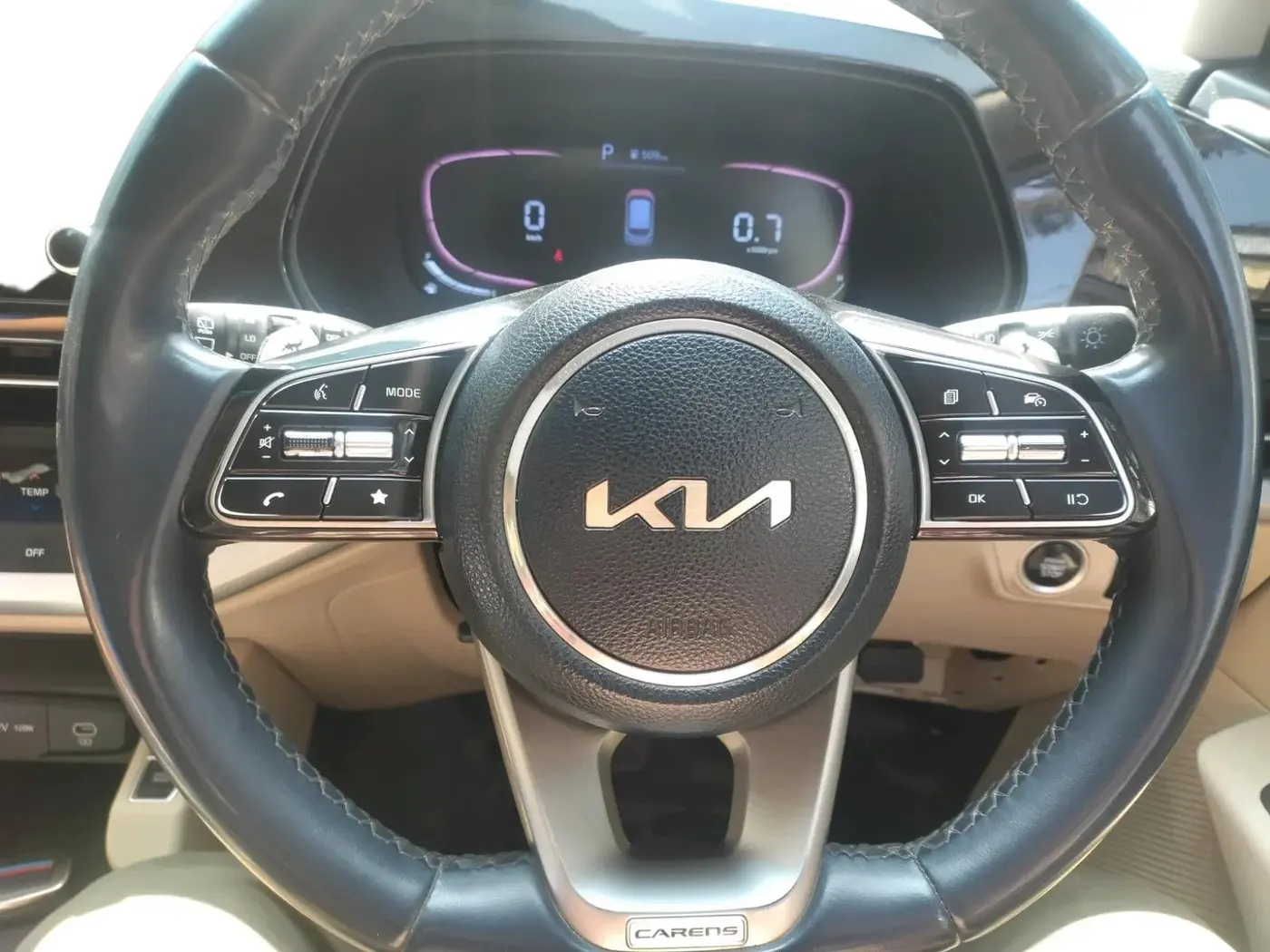 2022 KIA CARENS LUXURY 1.4 PETROL 7 STR, Petrol, Manual, 46,528 km, interior