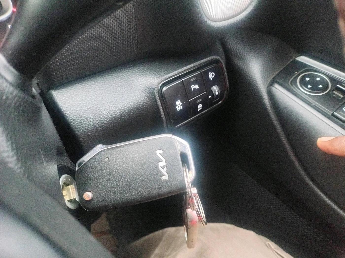 2024 KIA SONET HTK (O) 1.5 Diesel MT, Diesel, Manual, 55,800 km, interior