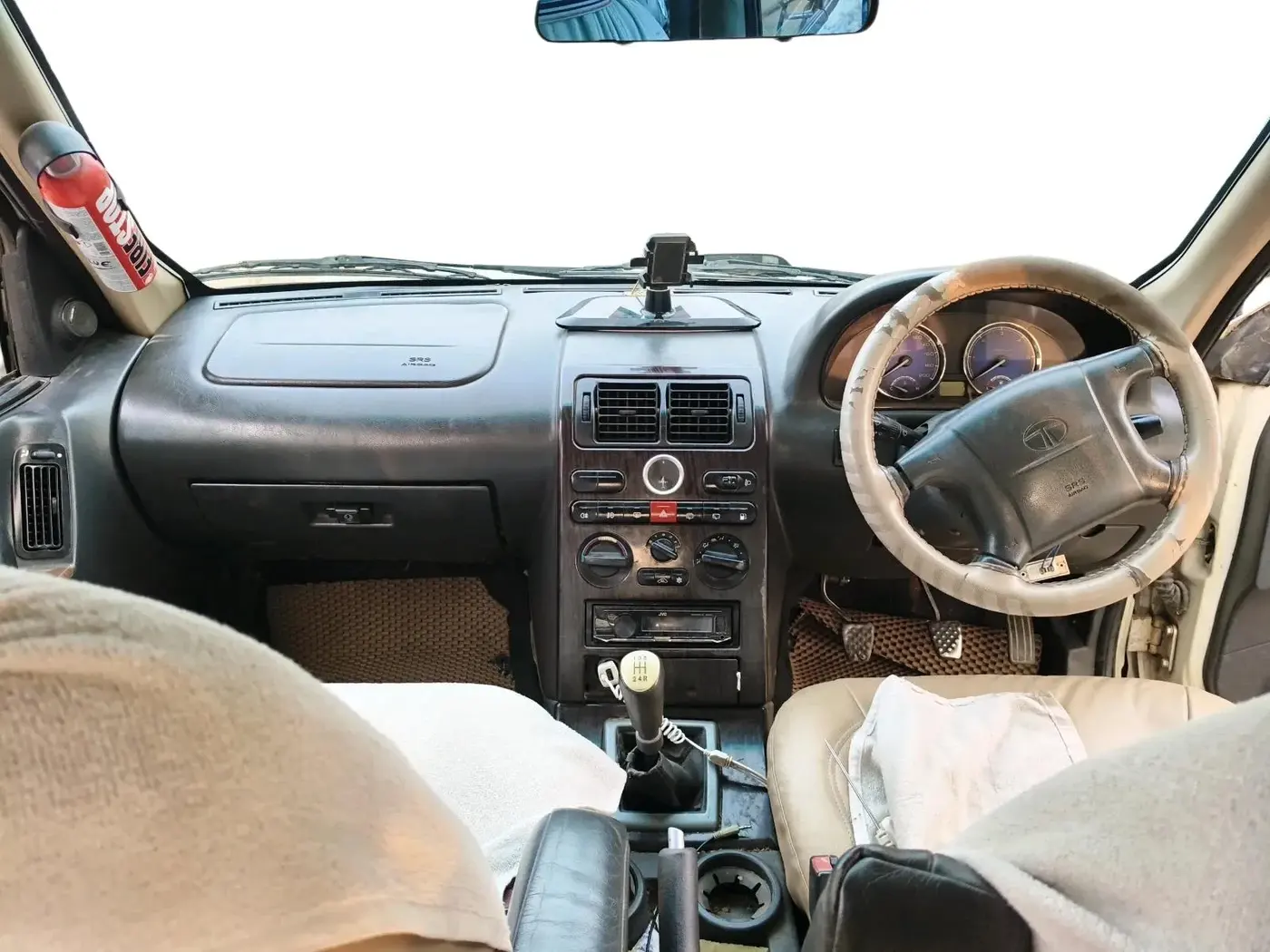 2011 Tata Safari 4X2 VX DICOR, Diesel, Manual, 1,20,484 km, interior