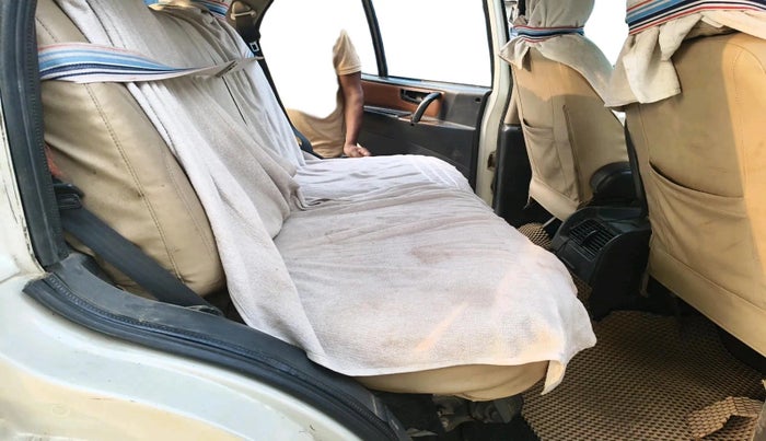 2011 Tata Safari 4X2 VX DICOR, Diesel, Manual, 1,20,484 km, interior