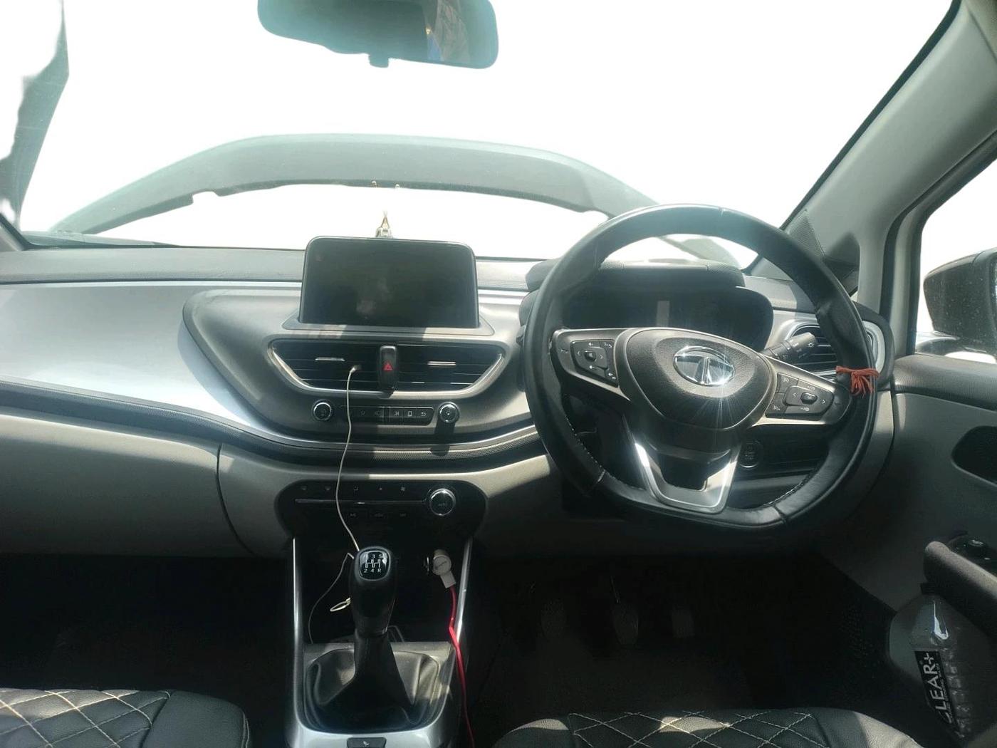 2020 Tata ALTROZ XZ PETROL, Petrol, Manual, 24,090 km, interior
