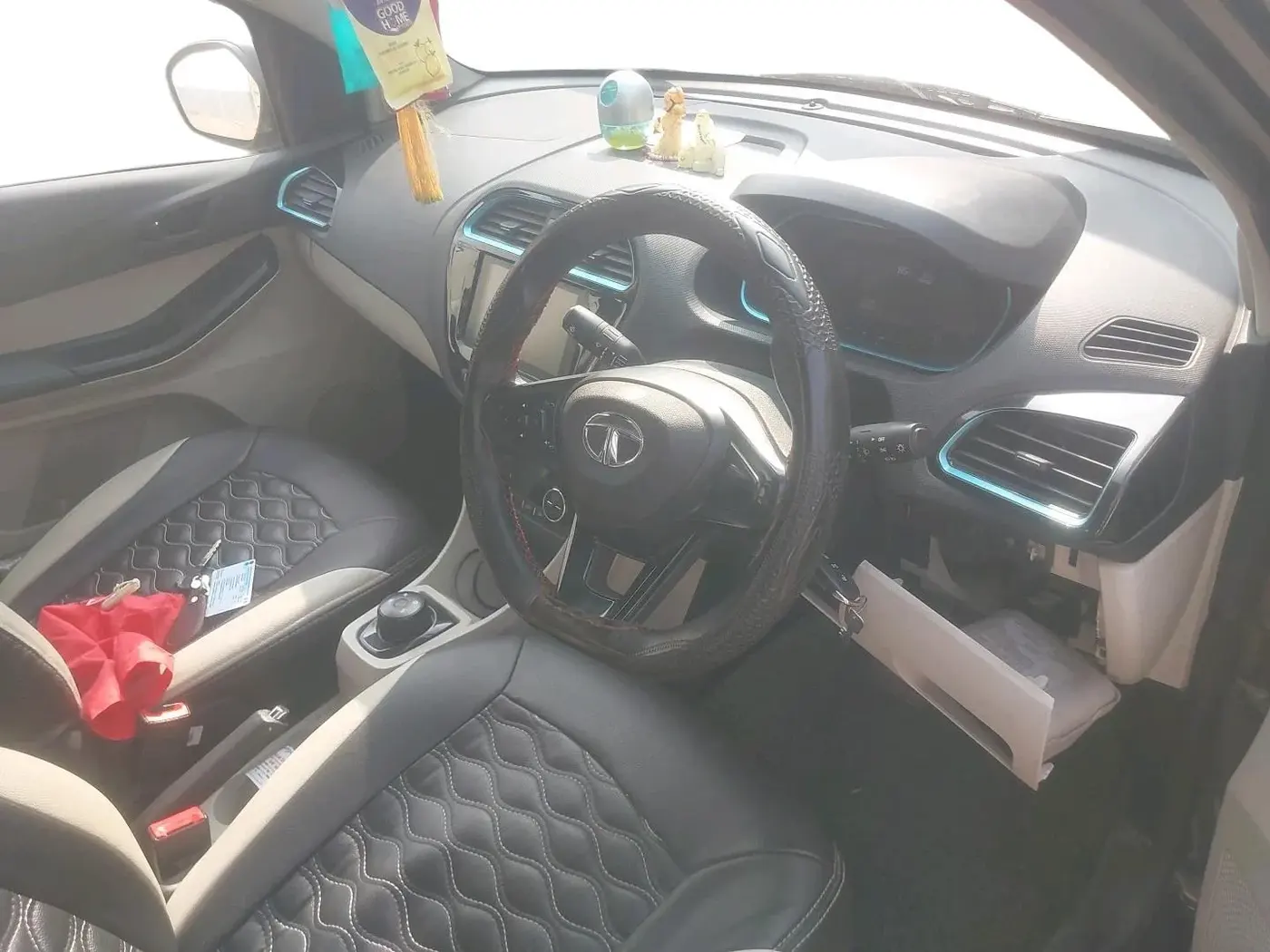 2023 Tata TIAGO EV XT MEDIUM RANGE, Electric, Automatic, 39,000 km, interior