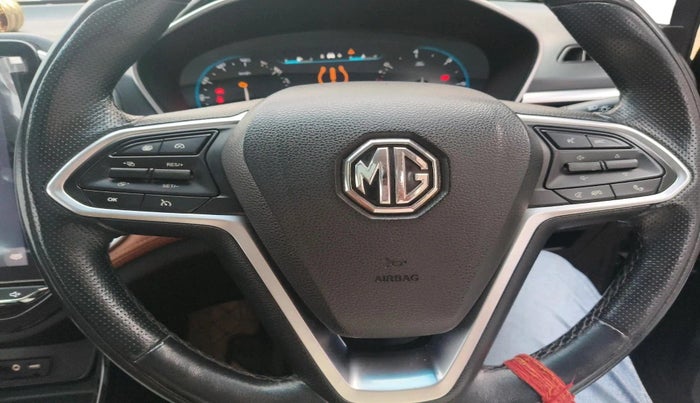 2020 MG HECTOR PLUS SHARP 2.0 DIESEL TURBO MT 6-STR, Diesel, Manual, 88,130 km, interior