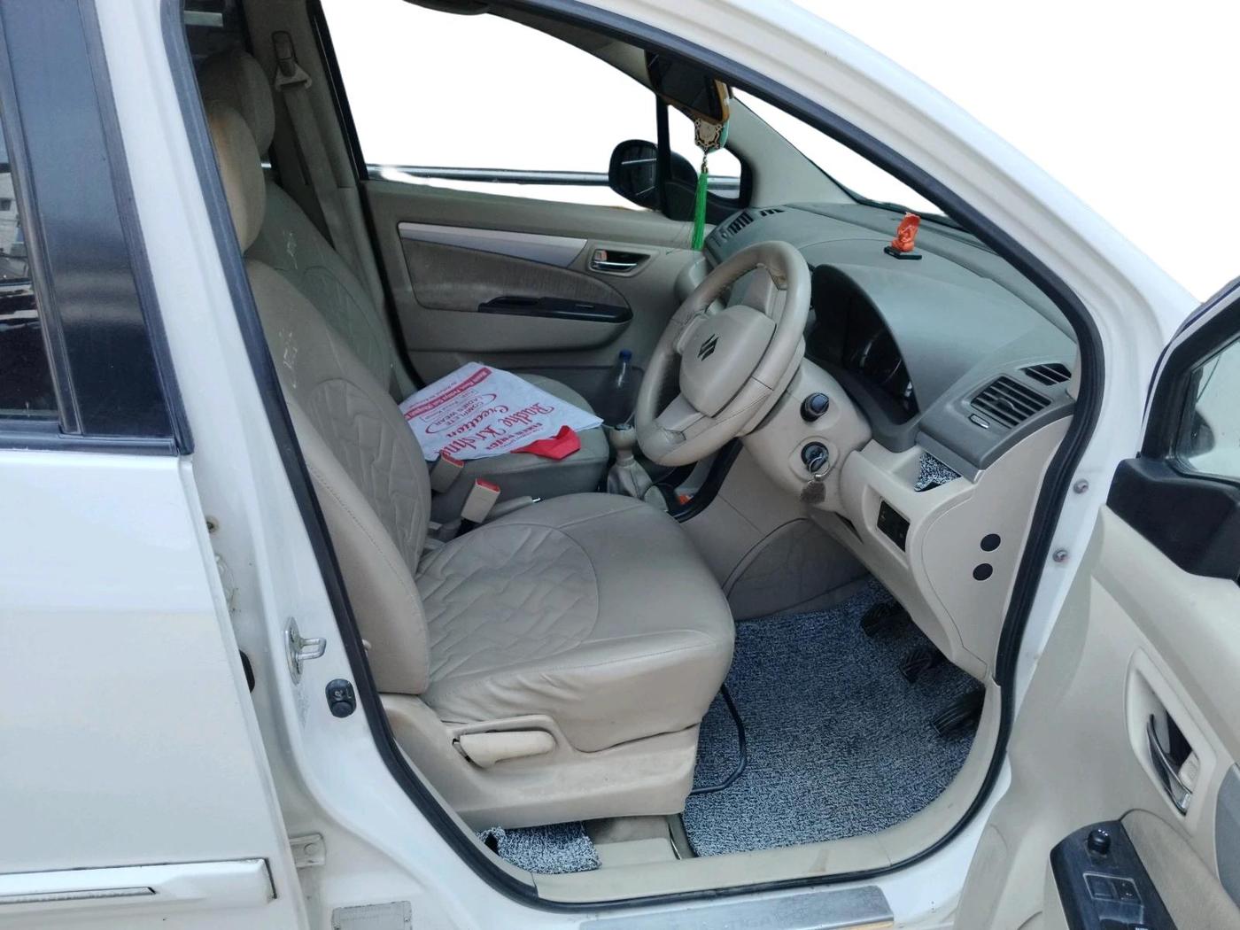 2013 Maruti Ertiga VDI, Diesel, Manual, 43,085 km, interior