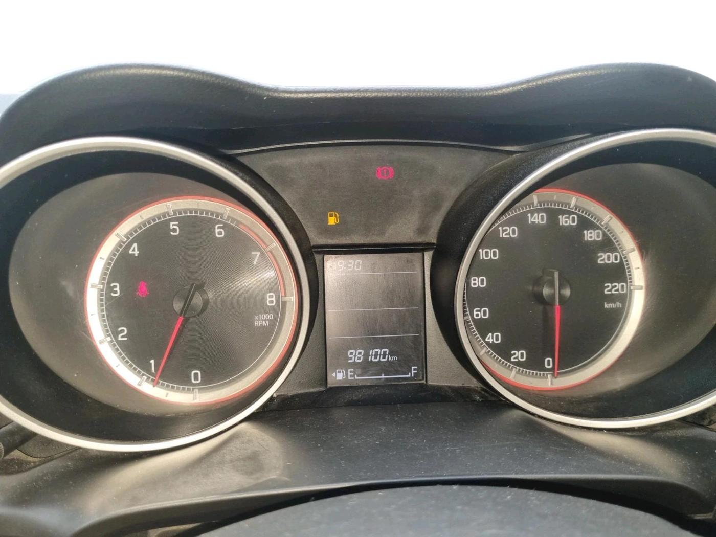 2022 Maruti Swift VXI, Petrol, Manual, 98,100 km, interior