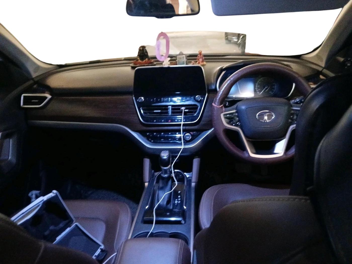 2020 Tata Harrier XZA PLUS 2.0L, Diesel, Automatic, 84,541 km, interior