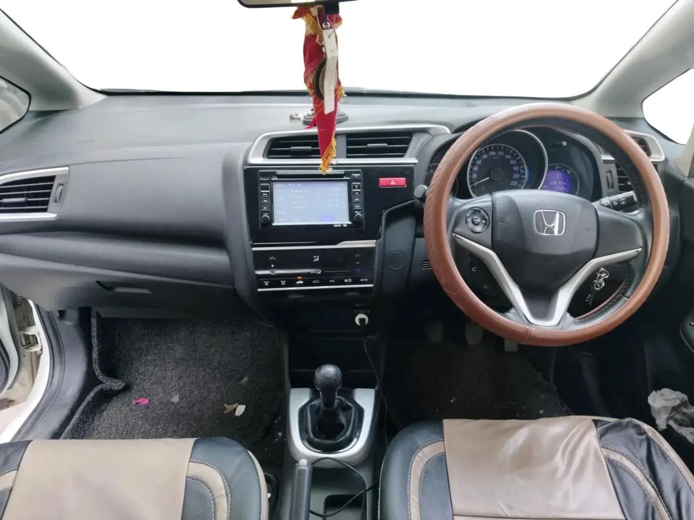 2015 Honda Jazz 1.2L I-VTEC VX, Petrol, Manual, 37,000 km, interior