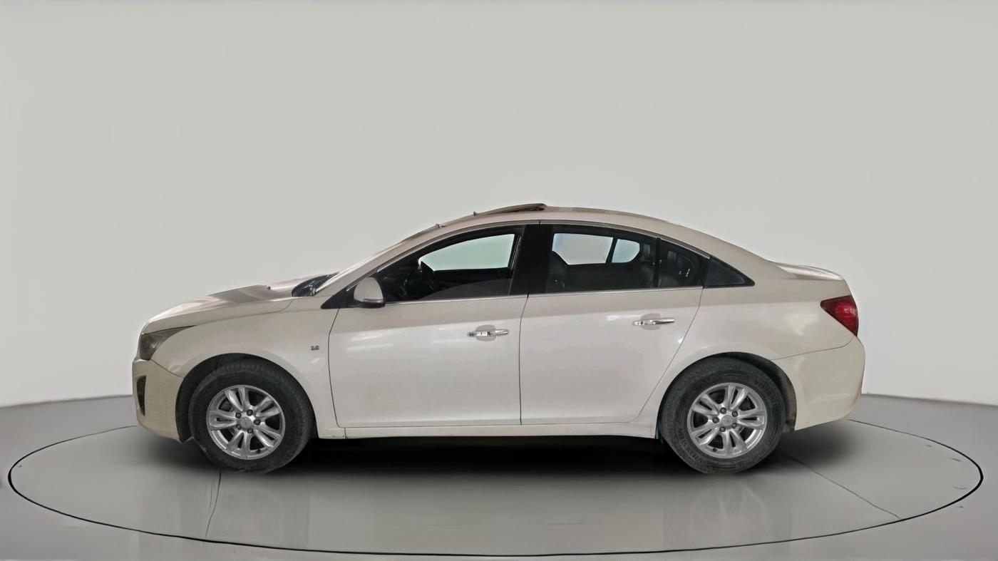 2014 Chevrolet Cruze LTZ AT, Diesel, Automatic, 1,15,633 km, exterior