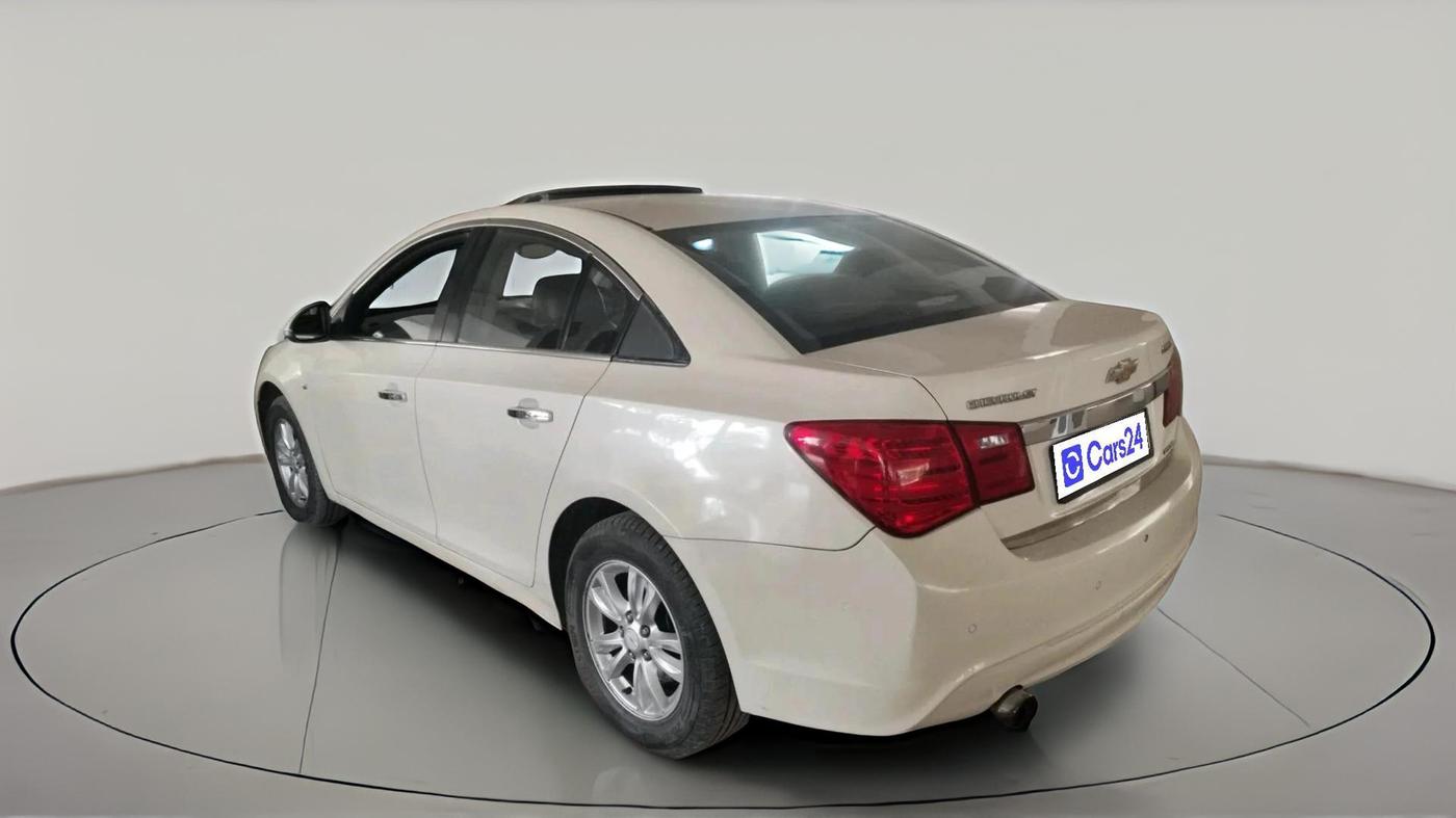 2014 Chevrolet Cruze LTZ AT, Diesel, Automatic, 1,15,633 km, exterior