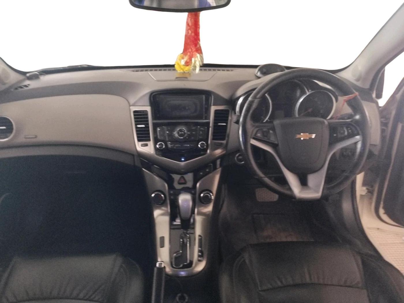 2014 Chevrolet Cruze LTZ AT, Diesel, Automatic, 1,15,633 km, interior
