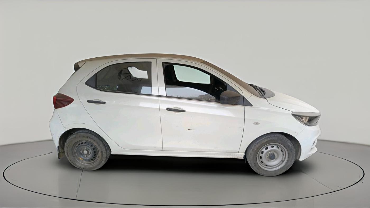 2021 Tata Tiago XE PETROL, Petrol, Manual, 45,531 km, exterior