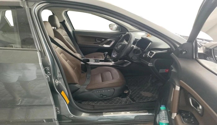 2023 Tata Harrier XZ PLUS 2.0L, Diesel, Manual, 96,312 km, interior