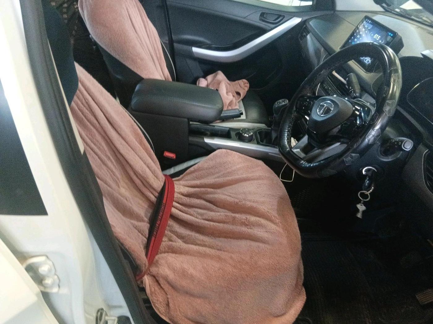 2022 Tata NEXON XM SUNROOF PETROL, Petrol, Manual, 37,253 km, interior