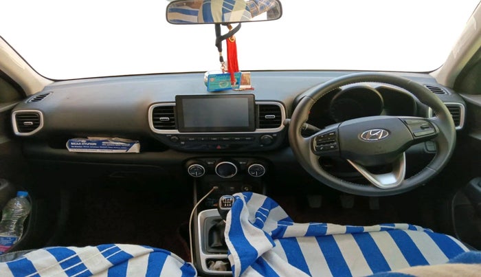 2019 Hyundai VENUE SX 1.0 TURBO, Petrol, Manual, 27,543 km, interior