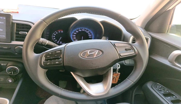 2019 Hyundai VENUE SX 1.0 TURBO, Petrol, Manual, 27,543 km, interior