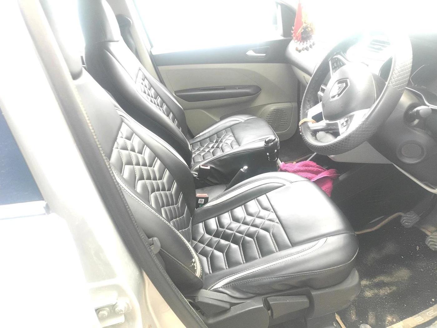 2024 Renault TRIBER RXZ, Petrol, Manual, 19,795 km, interior
