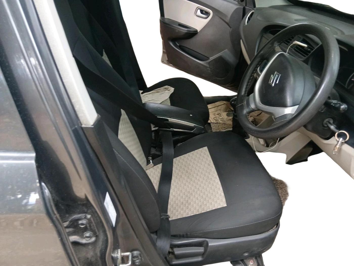 2022 Maruti Alto VXI PLUS, CNG, Manual, 70,510 km, interior
