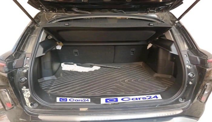 2024 Maruti Grand Vitara ALPHA SMART HYBRID, Petrol, Manual, 9,662 km, exterior