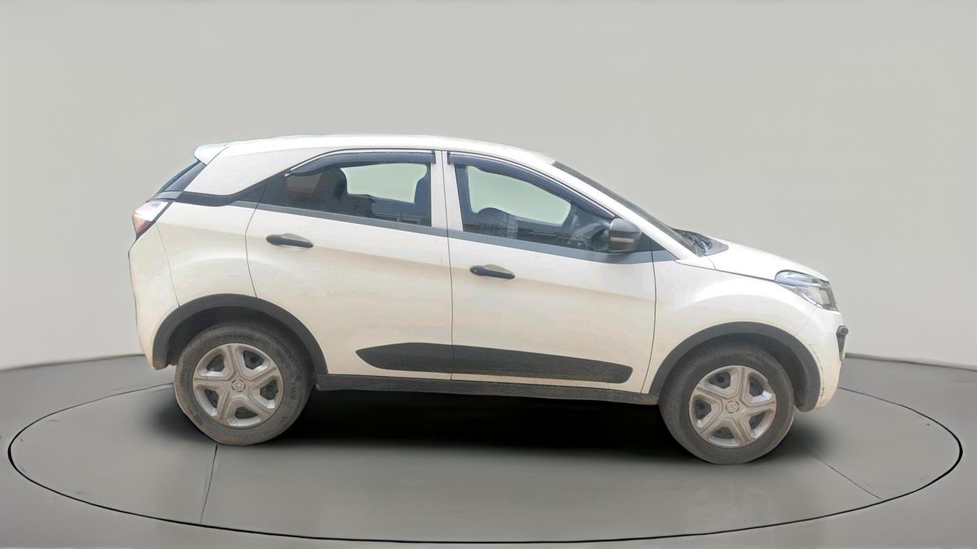 2019 Tata NEXON XM PETROL, Petrol, Manual, 33,847 km, exterior