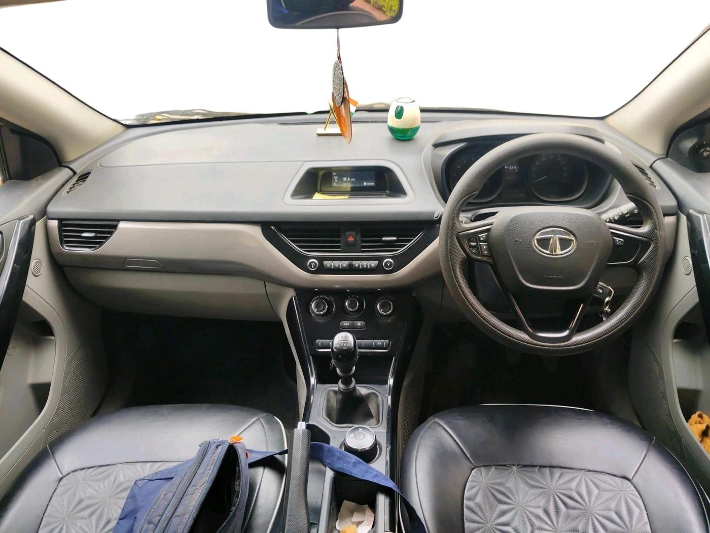 2019 Tata NEXON XM PETROL, Petrol, Manual, 33,847 km, interior