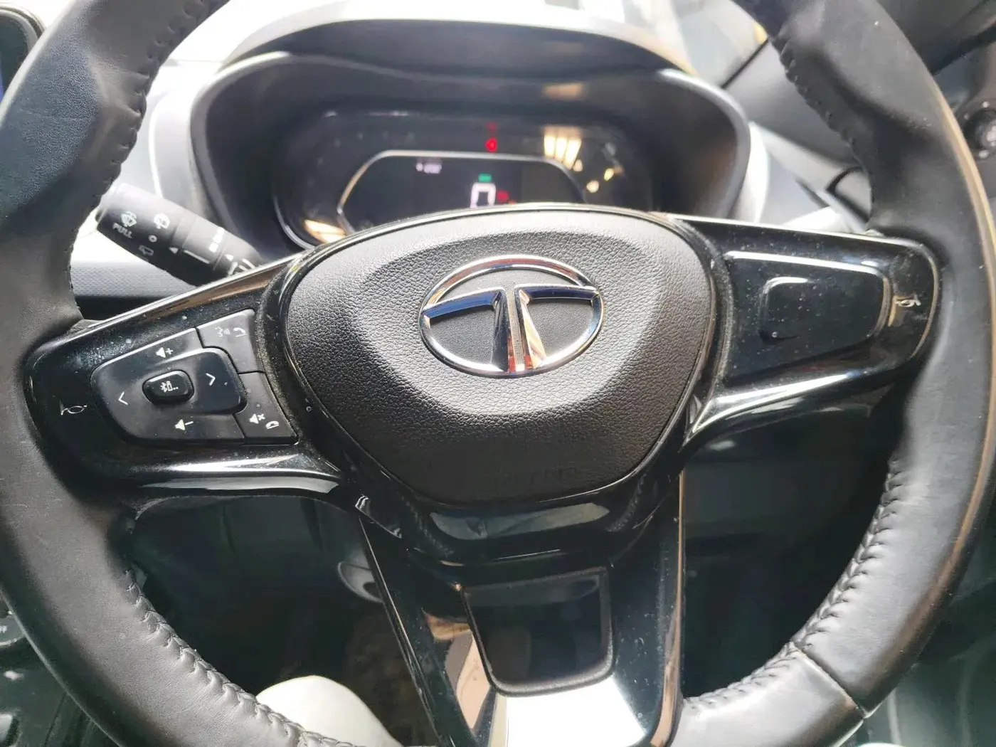 2023 Tata NEXON XZ PLUS PETROL DARK EDITION, Petrol, Manual, 15,402 km, interior