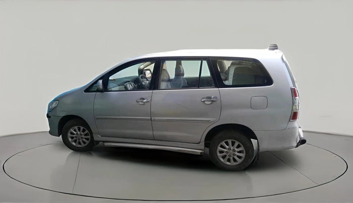 2013 Toyota Innova 2.5 VX 8 STR, Diesel, Manual, 1,63,143 km, exterior