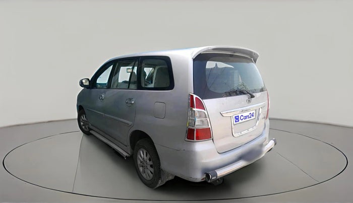 2013 Toyota Innova 2.5 VX 8 STR, Diesel, Manual, 1,63,143 km, exterior