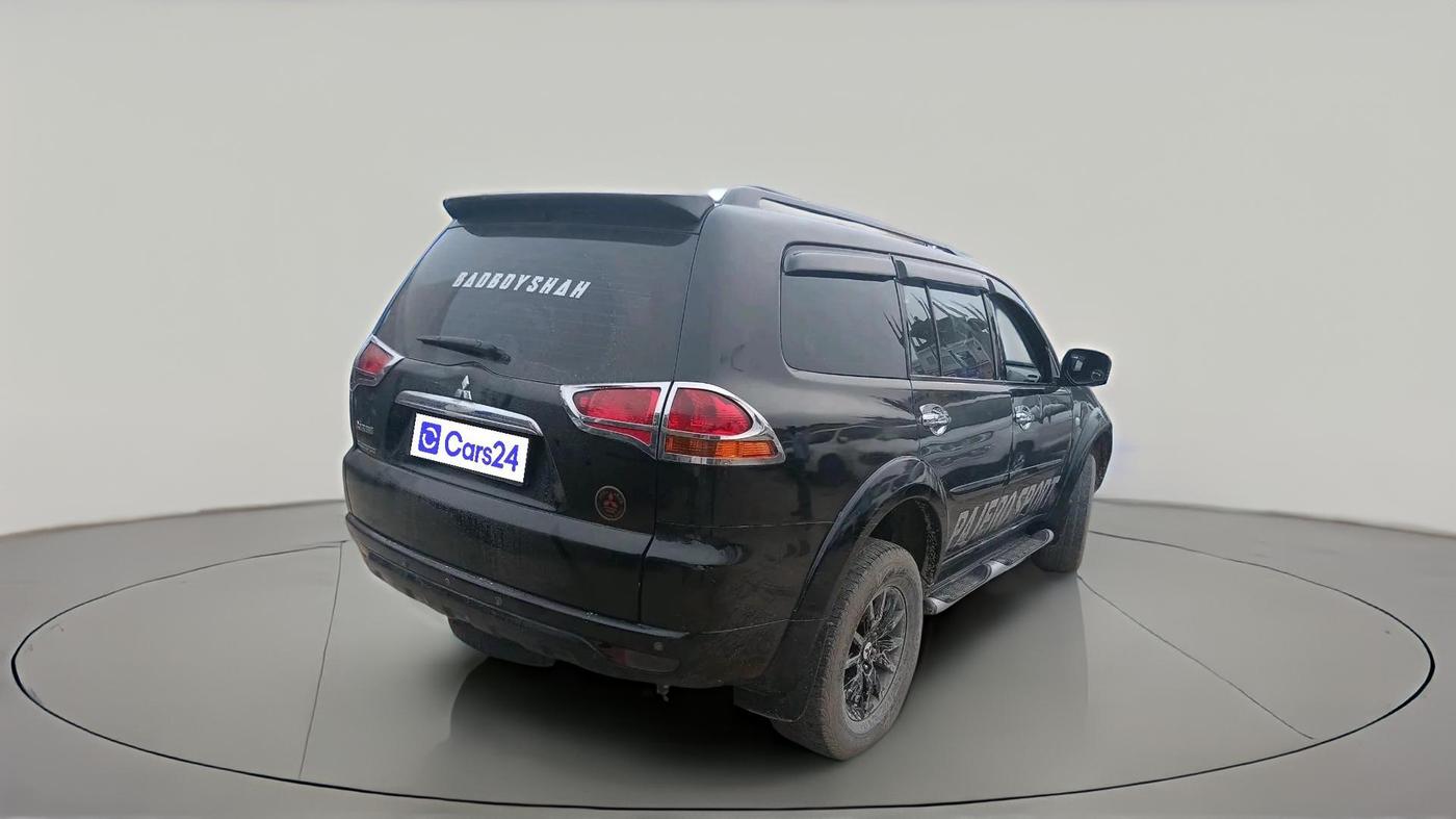 2014 Mitsubishi Pajero Sport 2.5 MT 4X4, Diesel, Manual, 1,26,134 km, exterior