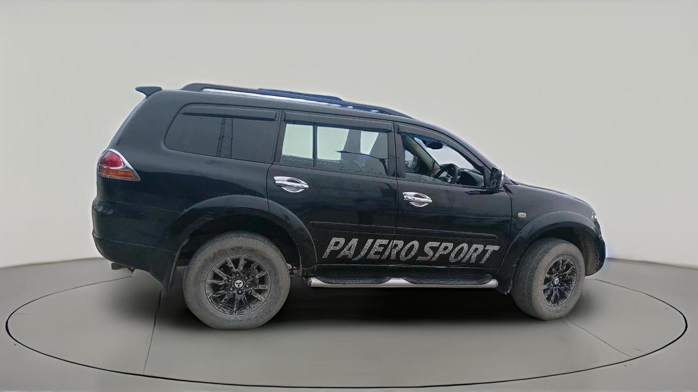 2014 Mitsubishi Pajero Sport 2.5 MT 4X4, Diesel, Manual, 1,26,134 km, exterior