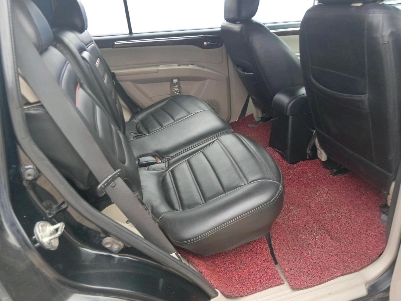 2014 Mitsubishi Pajero Sport 2.5 MT 4X4, Diesel, Manual, 1,26,134 km, interior