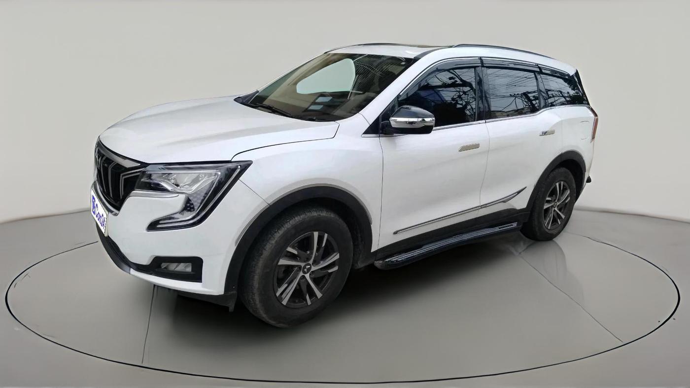 2023 Mahindra XUV700 AX 5 D AT 5 STR, Diesel, Automatic, 35,692 km, exterior