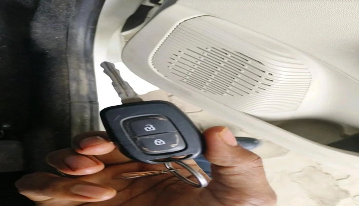 2023 Renault TRIBER RXT, Petrol, Manual, 8,663 km, interior