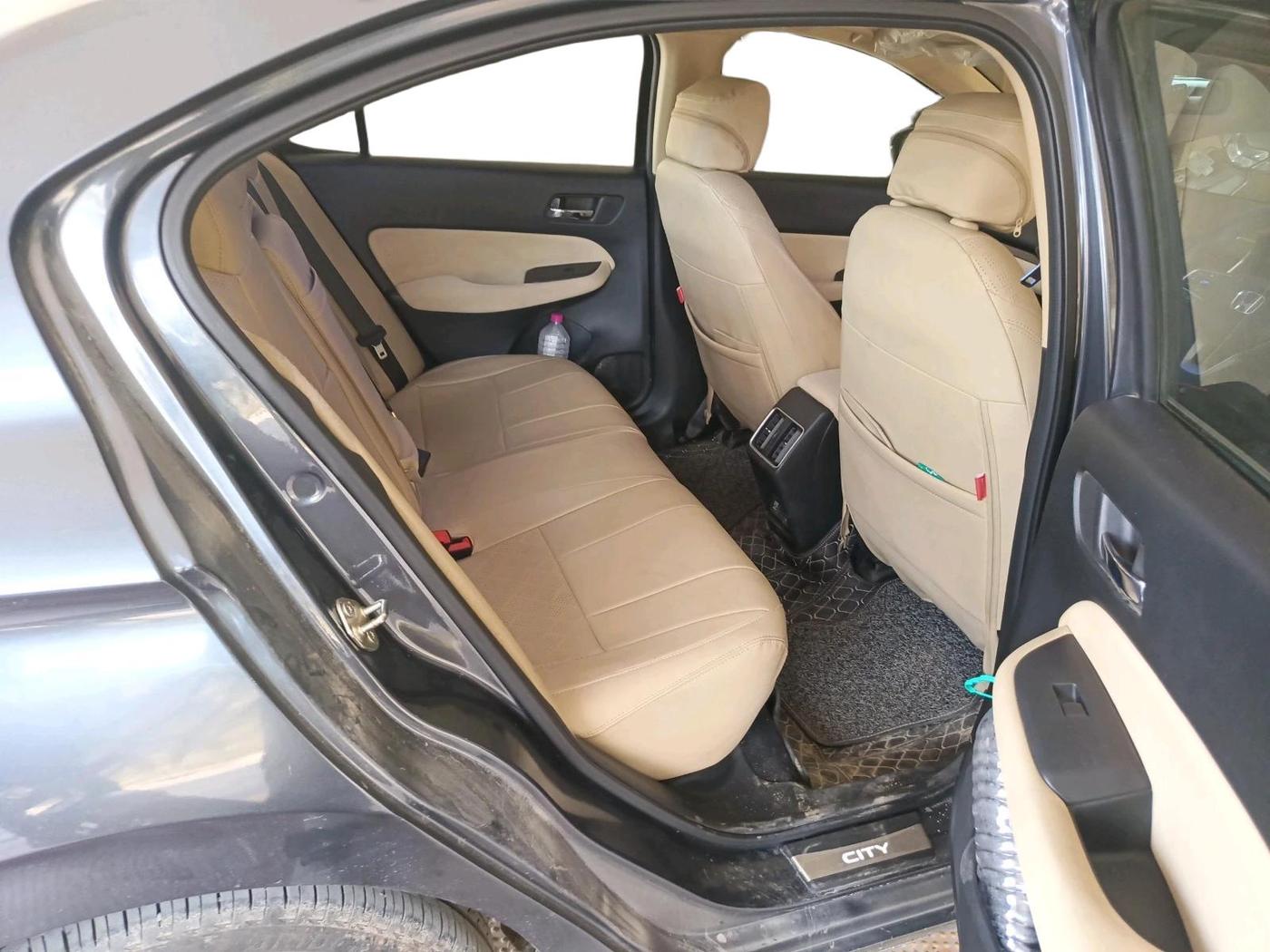 2022 Honda City 1.5L I-VTEC VX CVT, Petrol, Automatic, 6,152 km, interior