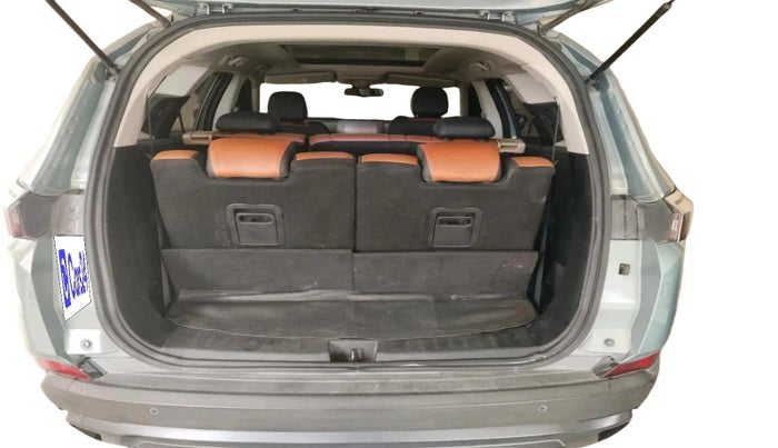 2022 Tata Safari XZ PLUS, Diesel, Manual, 98,850 km, exterior