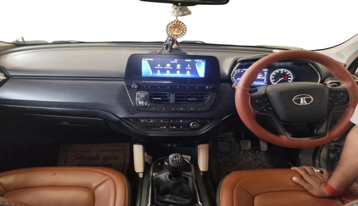 2022 Tata Safari XZ PLUS, Diesel, Manual, 98,850 km, interior