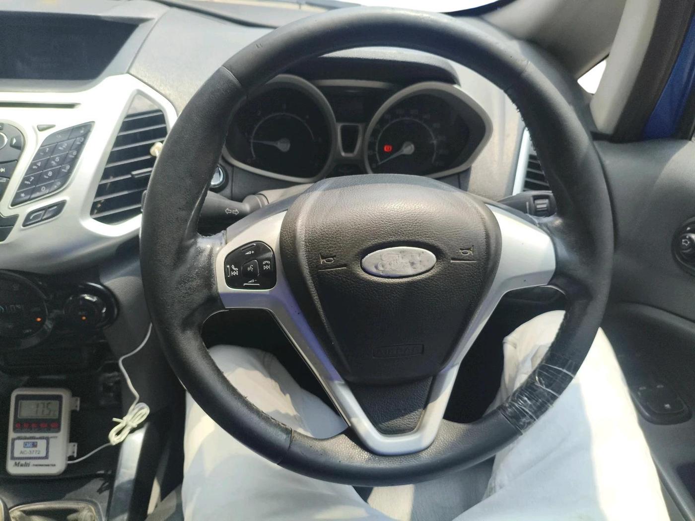2014 Ford Ecosport TITANIUM 1.5L DIESEL, Diesel, Manual, 2,30,553 km, interior