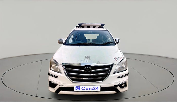 2013 Toyota Innova 2.5 GX 8 STR, Diesel, Manual, 3 km, exterior