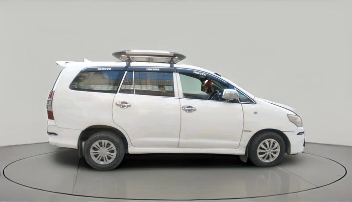 2013 Toyota Innova 2.5 GX 8 STR, Diesel, Manual, 3 km, exterior