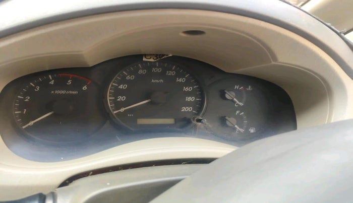 2013 Toyota Innova 2.5 GX 8 STR, Diesel, Manual, 3 km, interior