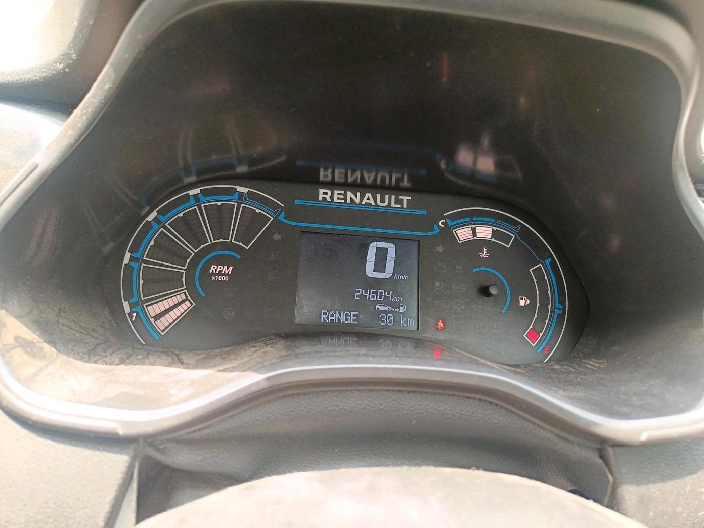 2022 Renault TRIBER RXT, Petrol, Manual, 24,604 km, interior