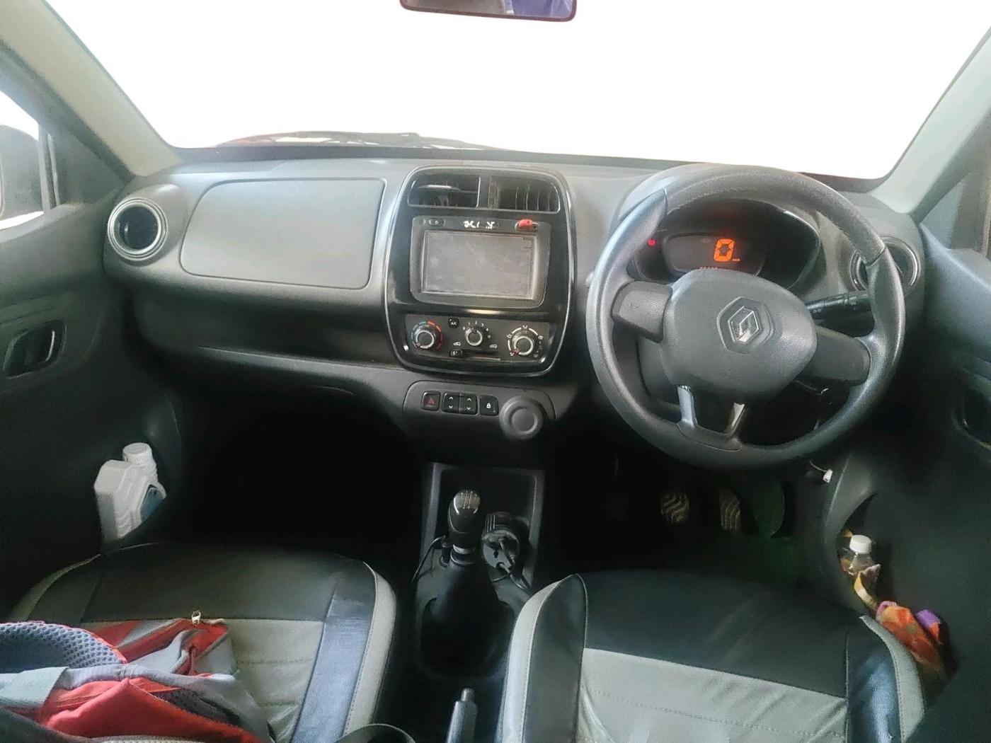 2015 Renault Kwid RXT 0.8 (O), CNG, Manual, 65,232 km, interior