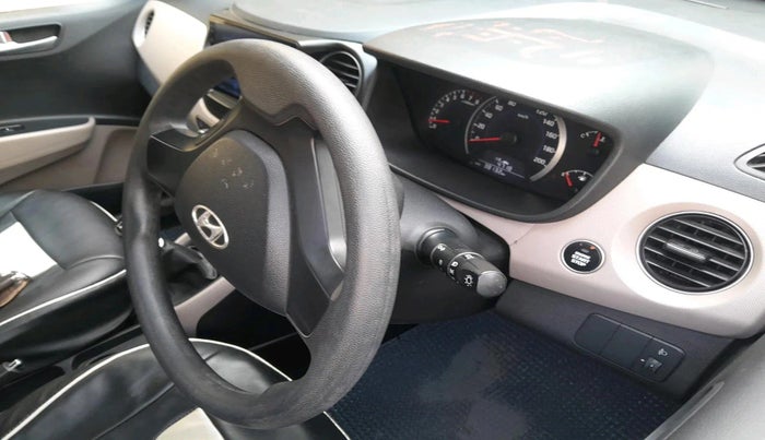 2013 Hyundai Grand i10 SPORTZ 1.2 KAPPA VTVT, Petrol, Manual, 38,132 km, interior