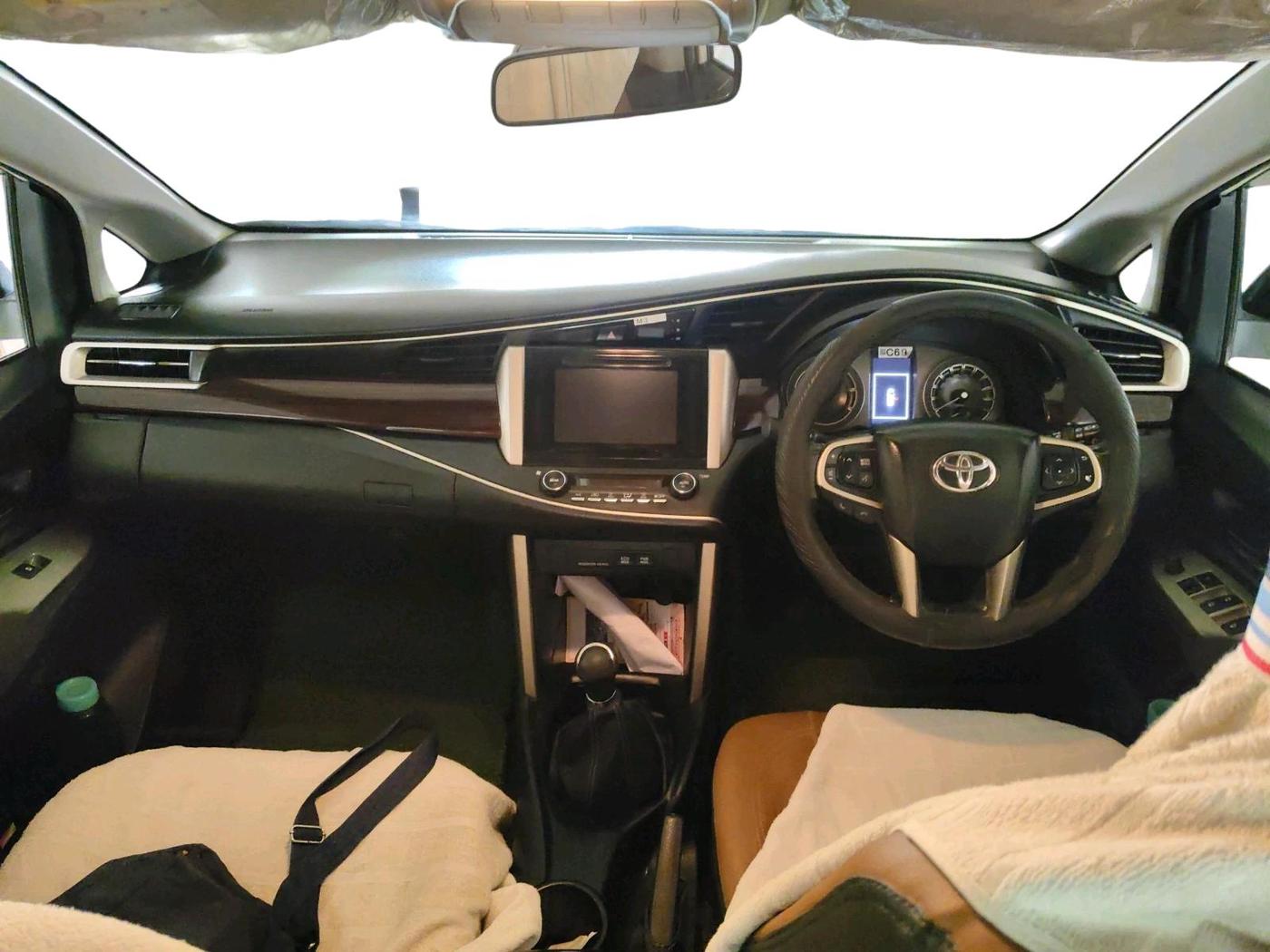 2018 Toyota Innova Crysta 2.4 VX 8 STR, Diesel, Manual, 1,65,223 km, interior