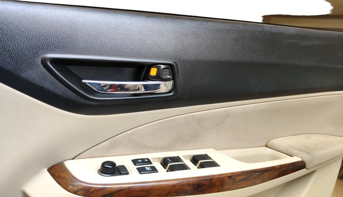 2018 Maruti Dzire ZXI, Petrol, Manual, 30,906 km, interior