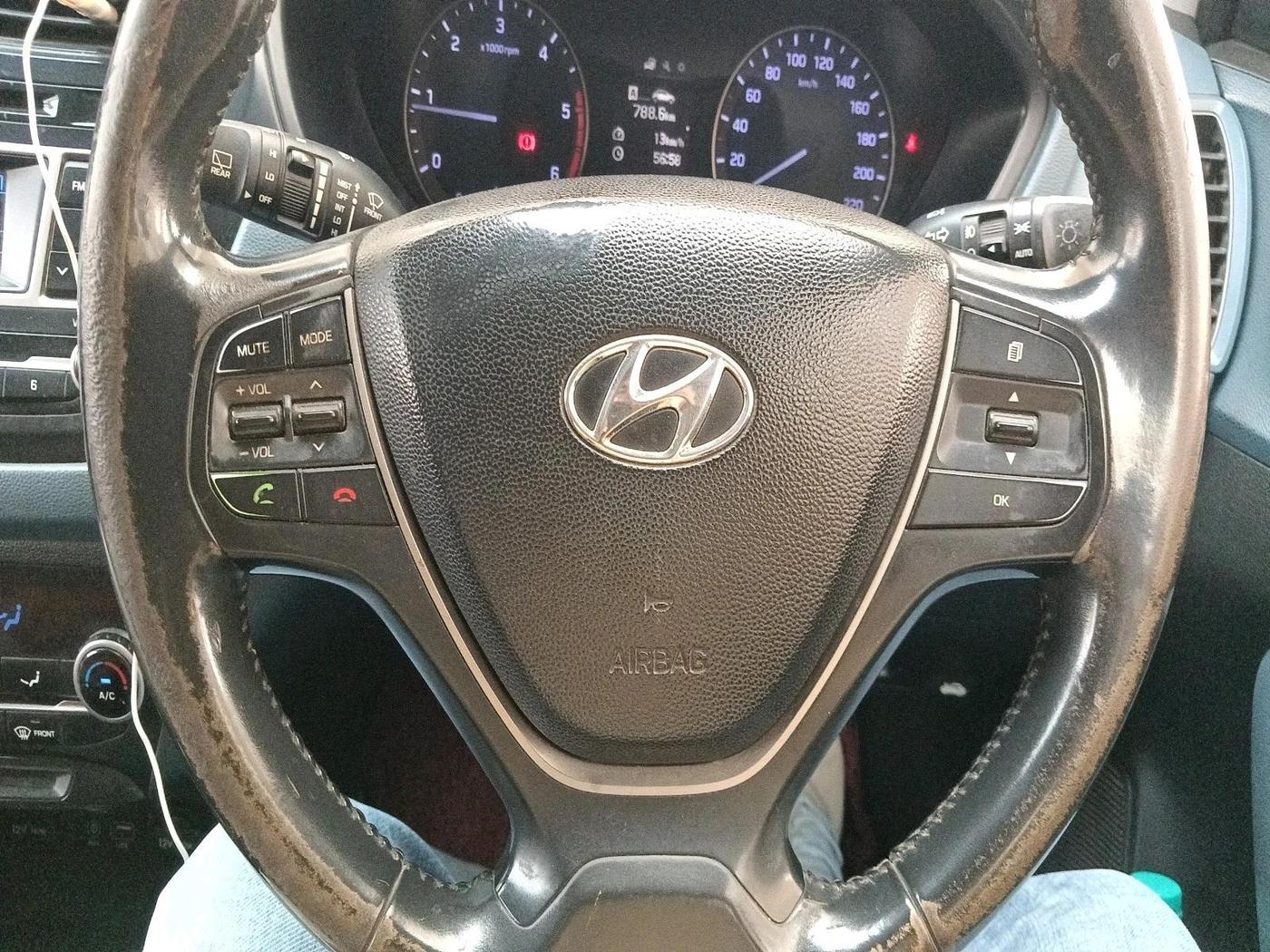 2015 Hyundai i20 Active 1.4 SX, Diesel, Manual, 86,313 km, interior