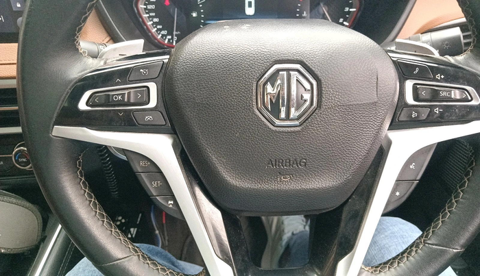 2020 MG GLOSTER SAVVY 6 STR 2.0 TWIN TURBO 4WD, Diesel, Automatic, 87,129 km, interior