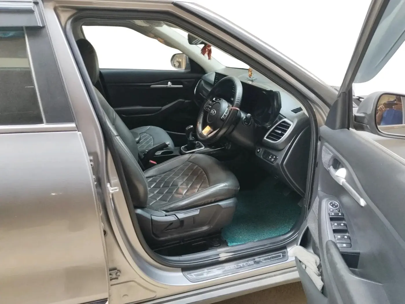 2020 KIA SELTOS HTK PLUS 1.5, Petrol, Manual, 42,768 km, interior