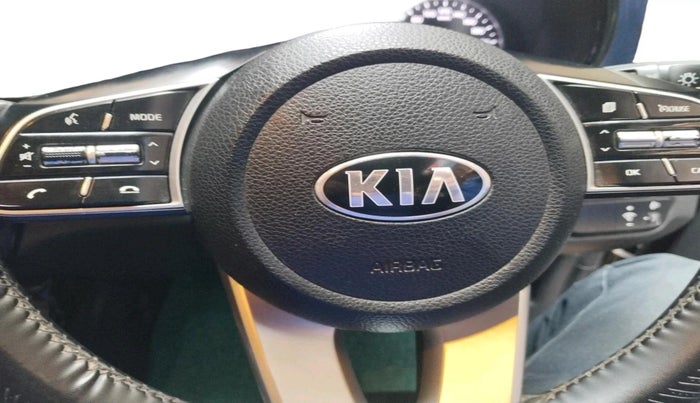 2020 KIA SELTOS HTK PLUS 1.5, Petrol, Manual, 42,768 km, interior