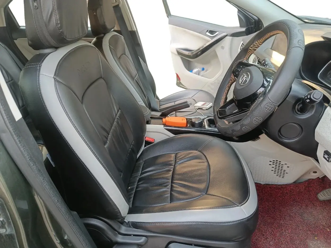 2023 Tata NEXON XZ PLUS PETROL, Petrol, Manual, 28,357 km, interior