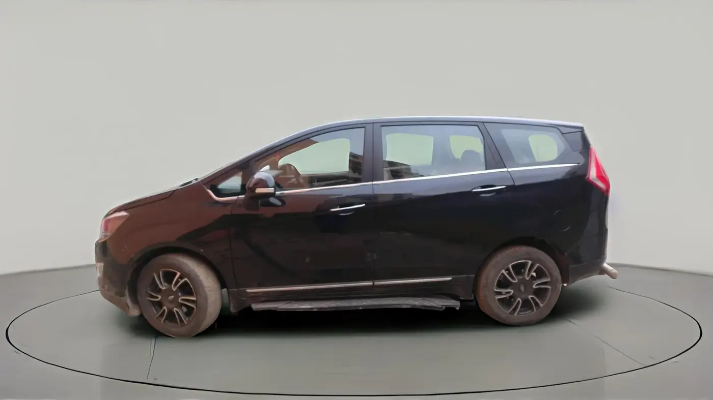 2019 Mahindra MARAZZO M8 8 STR, Diesel, Manual, 53,478 km, exterior